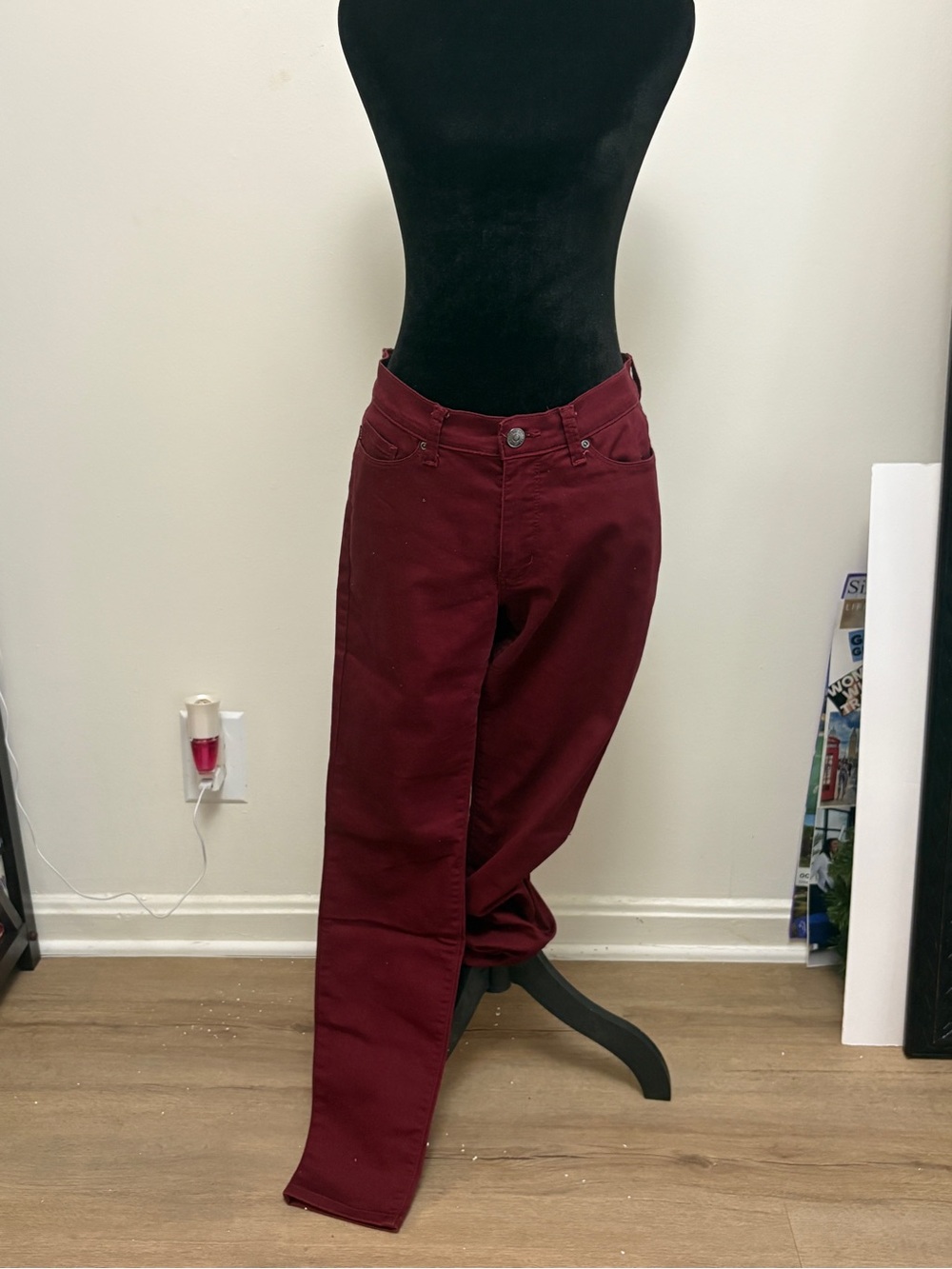 Lee Women’s Maroon Boyfriend Jeans